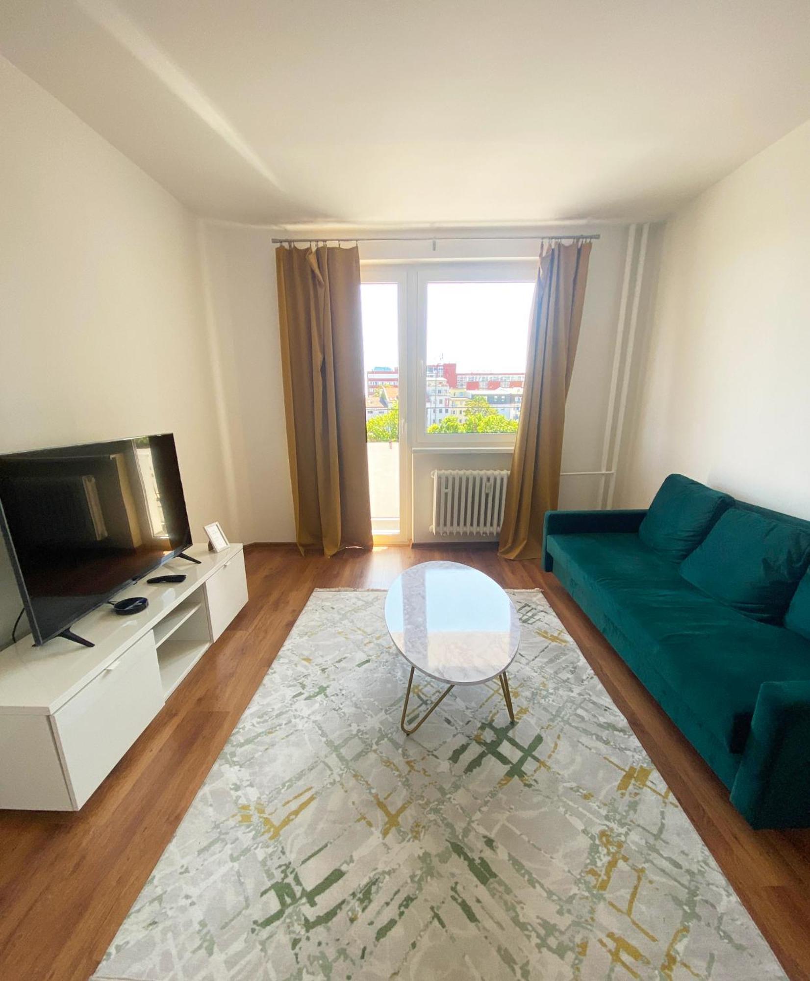 New Colorful Apartment With Big Balcony Μπρατισλάβα Εξωτερικό φωτογραφία